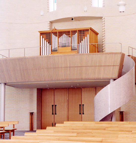 日本カトリック・神戸中央教会 1988年建造　2004年移設